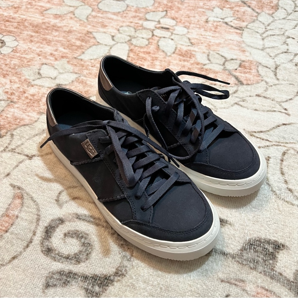UGG dark blue sneakers